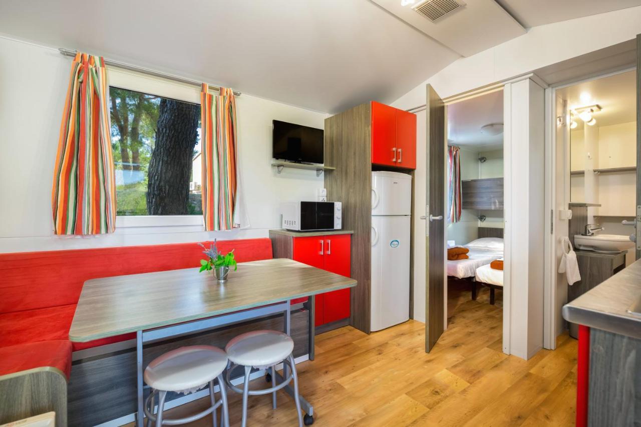 Kamp Vira Mobile Homes Хвар Екстер'єр фото