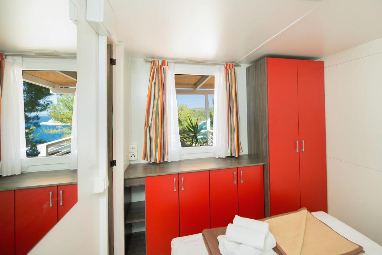 Kamp Vira Mobile Homes Хвар Екстер'єр фото
