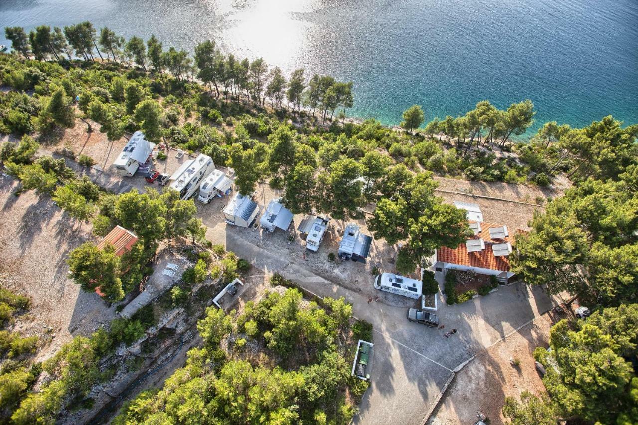 Kamp Vira Mobile Homes Хвар Екстер'єр фото
